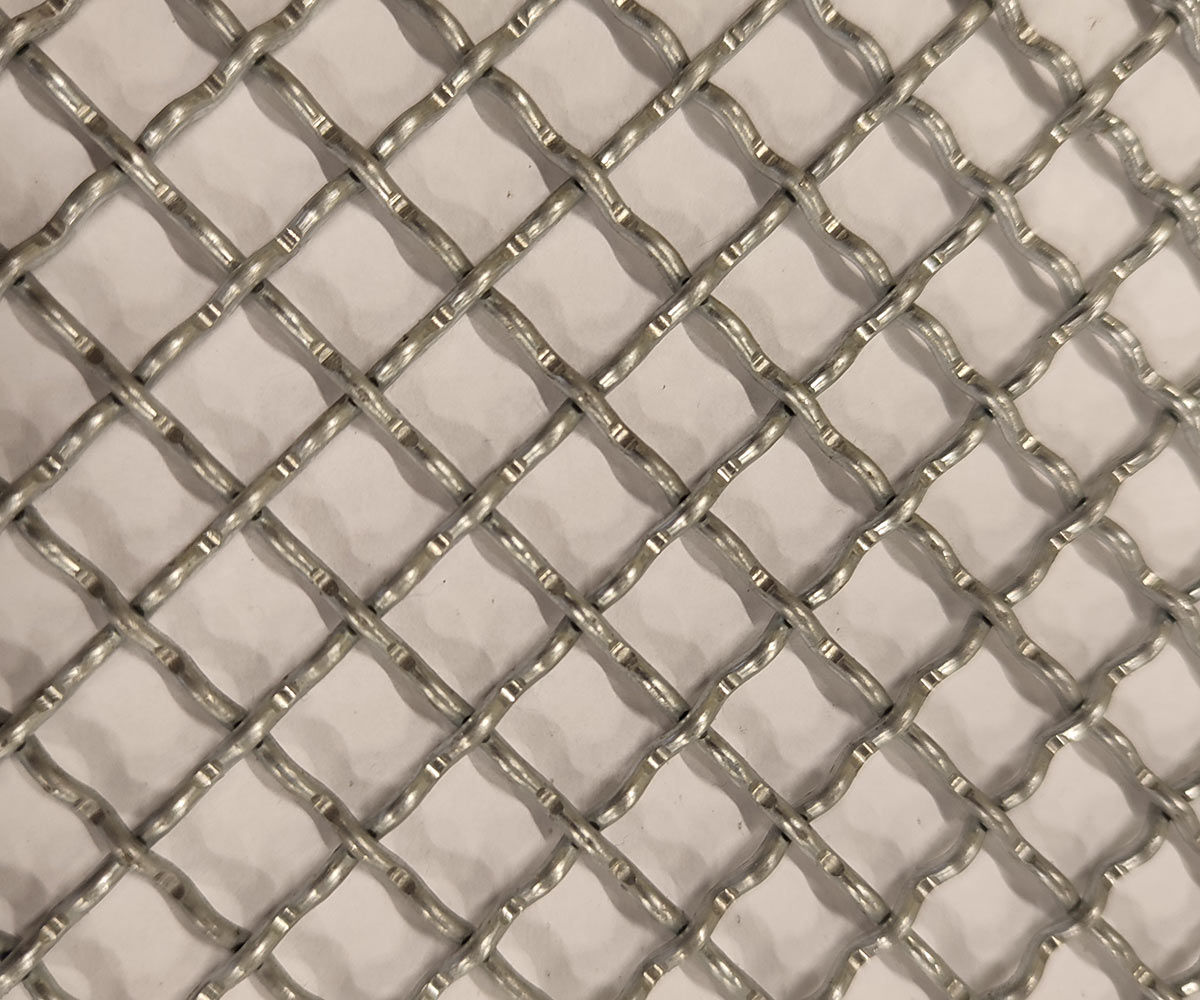Crimped mesh with round wire
